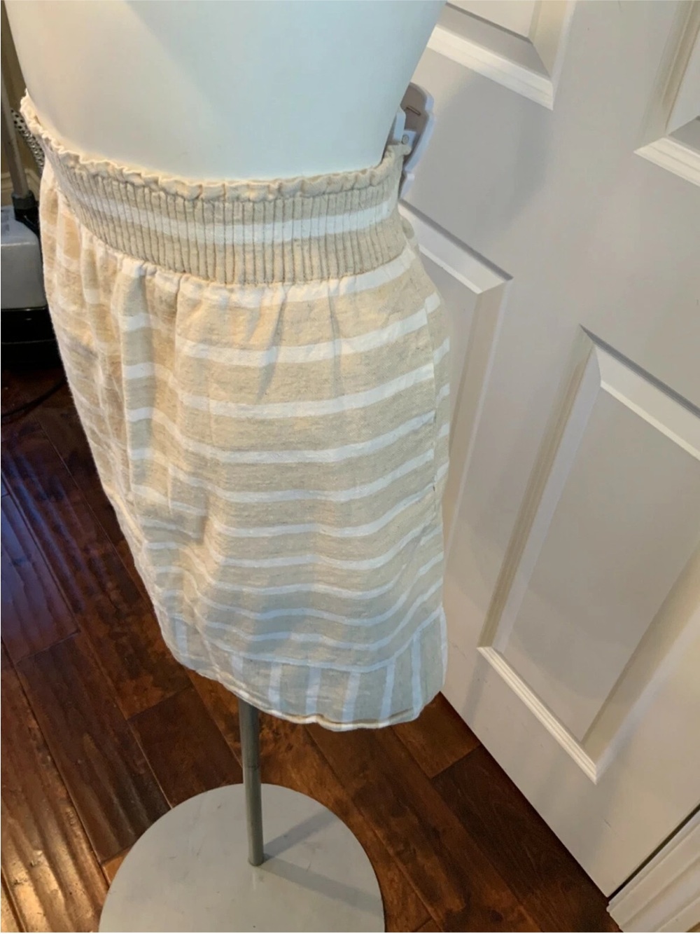 J Crew Linen-Blend Striped Elastic-Waist Mini Skirt - Cream/White - 6 - Picture 3 of 6